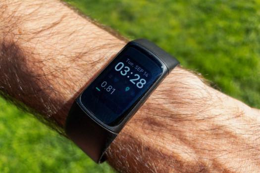 Fitbit is rolling out an ECG app to the Charge 5