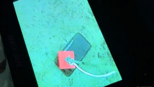 iPhone 11 Pro survives 30-day dive in a deep-freezing lake [Video]