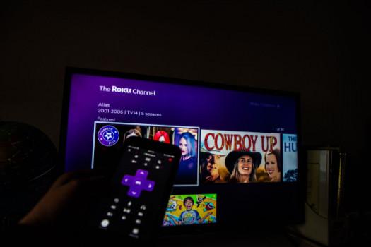 Roku lines up more than 50 new shows for its free channel