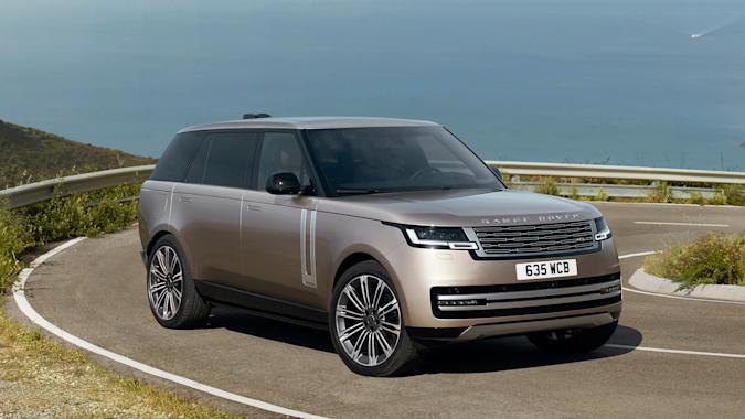 The 2022 Range Rover will come with both 'mild' and plug-in hybrid powertrains