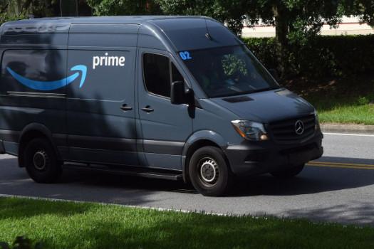 Amazon outage isn’t just online: delivery vans and warehouse bots aren’t moving packages