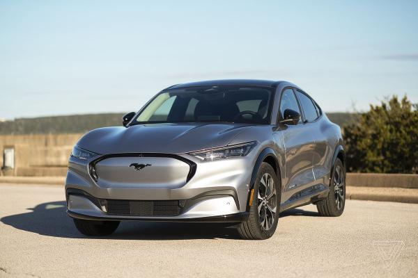 Ford Mustang Mach-E usurps Tesla Model 3 as Consumer Reports top EV pick of the year