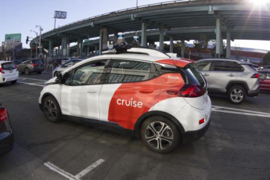 GM's Cruise now offers public driverless taxi rides in San Francisco