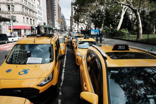 Uber will feature NYC taxi cabs in its app under groundbreaking new deal