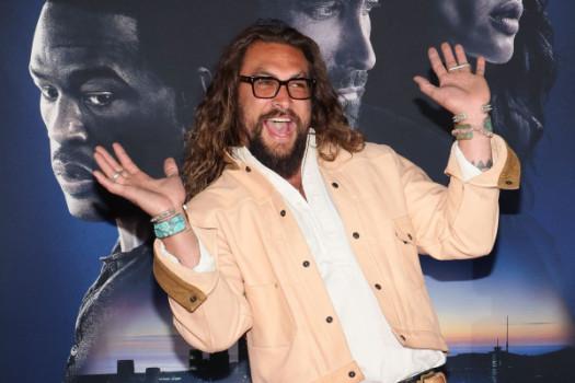 Jason Momoa reportedly in talks to star in the Minecraft movie