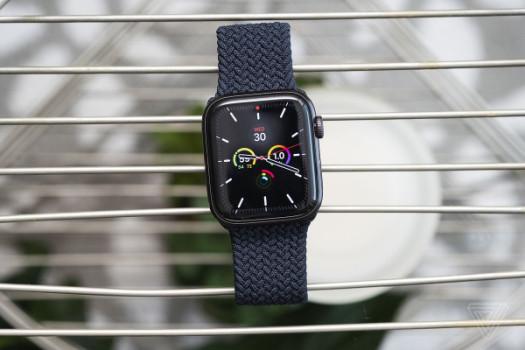 A rumored extreme sports Apple Watch could have larger screen, ‘strong metal’ case1