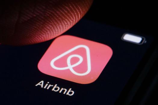 Airbnb accidentally sent tons of Android users a ‘test’ notification