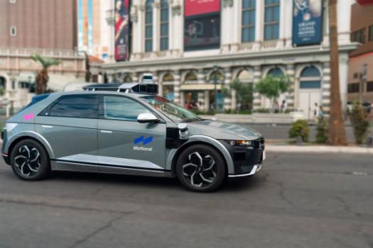 Lyft and Motional’s all-electric robotaxi service is now live in Las Vegas