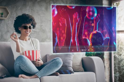 Lenovo’s Glasses T1 let you bring a private big screen display with you2